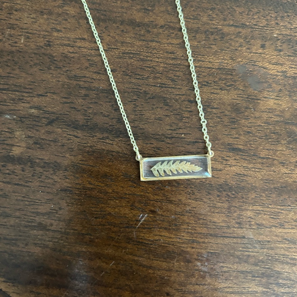 Gold Leaf Pendant Necklace